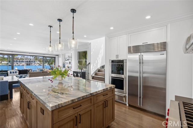 Detail Gallery Image 11 of 34 For 118 via Lido Nord, Newport Beach,  CA 92663 - 4 Beds | 3/1 Baths