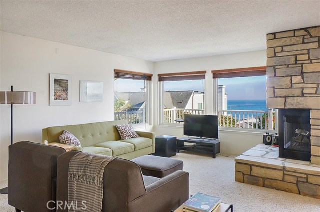 Detail Gallery Image 6 of 26 For 557 Lucerne Rd #4,  Cayucos,  CA 93430 - 2 Beds | 2 Baths