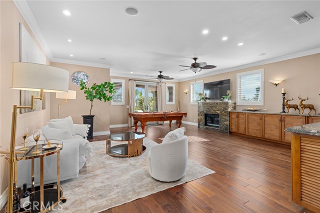 21131 Greenboro Lane, Huntington Beach CA: https://media.crmls.org/medias/0011368b-ccb2-4f52-ba5d-558784d05ac7.jpg