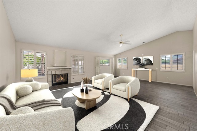 Detail Gallery Image 3 of 36 For 43922 Warner Trl, Palm Desert,  CA 92211 - 3 Beds | 2/1 Baths