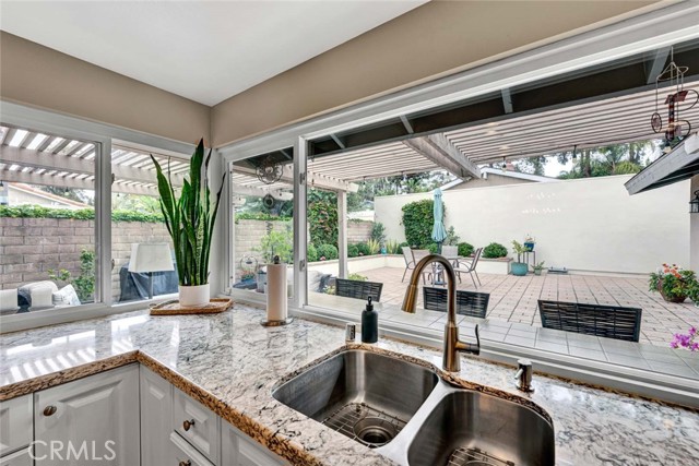 Detail Gallery Image 10 of 33 For 24615 Overlake Dr, Lake Forest,  CA 92630 - 3 Beds | 2 Baths