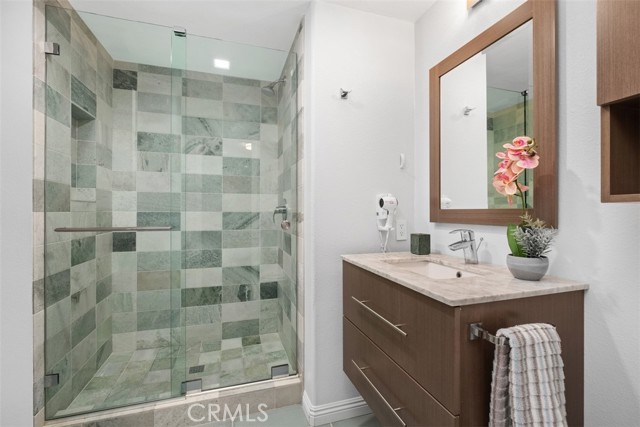 Detail Gallery Image 25 of 32 For 2198 via Mariposa #D,  Laguna Woods,  CA 92637 - 2 Beds | 2 Baths