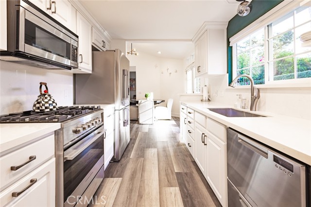 25065 Sunset W Place, Laguna Hills CA: https://media.crmls.org/medias/00142d5b-760a-4239-9038-371d1cb1a2be.jpg
