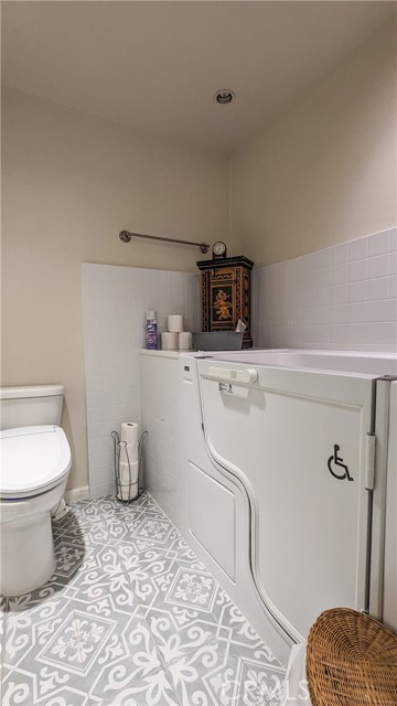 Detail Gallery Image 20 of 48 For 15004 Woodland Park Dr, Forest Ranch,  CA 95942 - 3 Beds | 2/1 Baths