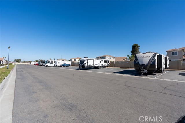 860 Fritz Drive, Los Banos CA: https://media.crmls.org/medias/0016abd3-fb74-4bda-a863-0e6305dc4aa3.jpg