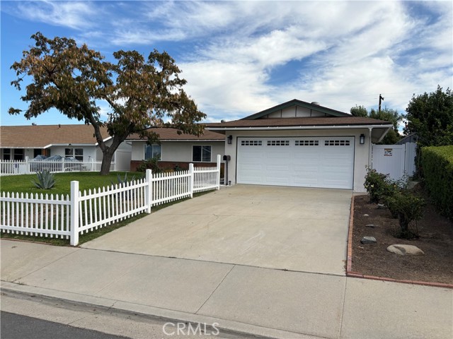 Detail Gallery Image 3 of 26 For 3555 Dixie, Riverside,  CA 92503 - 4 Beds | 2 Baths