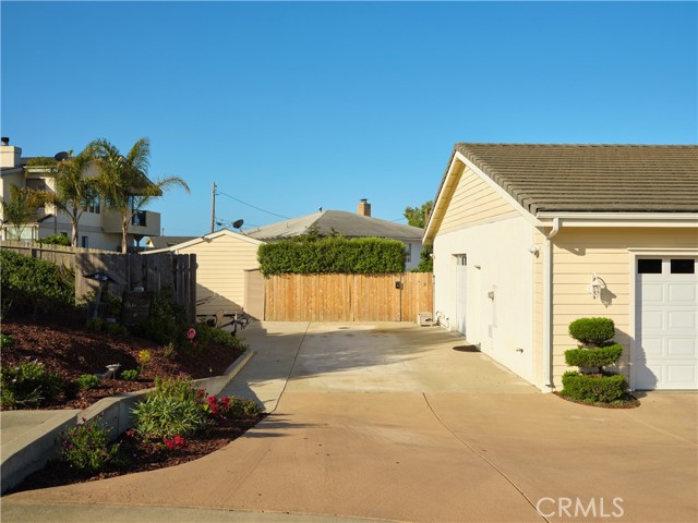 Detail Gallery Image 8 of 75 For 250 Estuary Way, Grover Beach,  CA 93433 - 4 Beds | 4 Baths