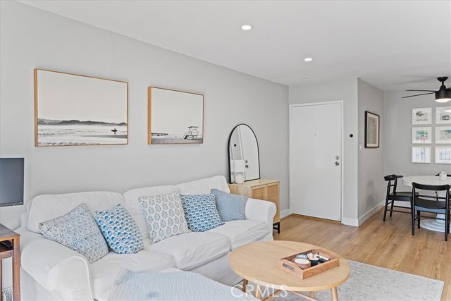 Detail Gallery Image 6 of 42 For 8163 Redlands #2,  Playa Del Rey,  CA 90293 - 1 Beds | 1 Baths