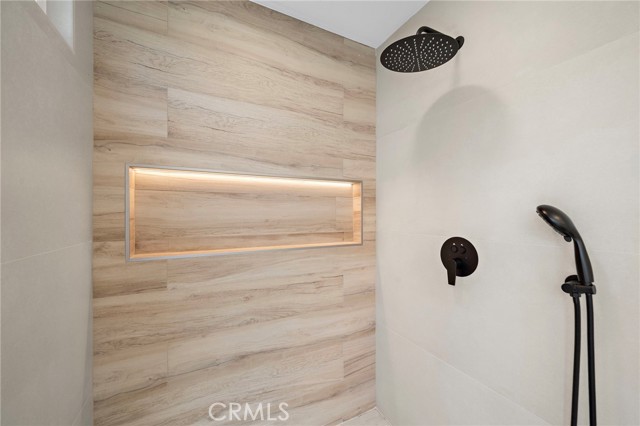 24641 Paige Circle, Laguna Hills CA: https://media.crmls.org/medias/00183e9a-8f23-478f-9c31-d1daaf2ca95b.jpg