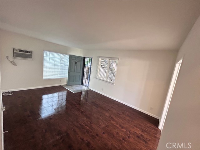 5636 Willowcrest Avenue, North Hollywood CA: https://media.crmls.org/medias/0018882a-ca3e-4fb0-9744-bf561ecfefd3.jpg