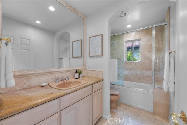 Detail Gallery Image 22 of 30 For 2308 via Rivera, Palos Verdes Estates,  CA 90274 - 4 Beds | 3/1 Baths