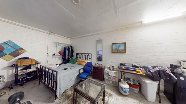 5854 Woodlawn Avenue, Los Angeles CA: https://media.crmls.org/medias/0019be76-f99d-4d50-9b42-bd7233c178f1.jpg