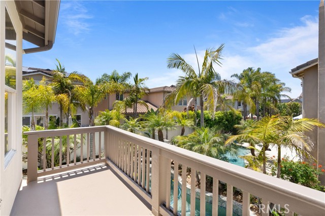 19139 Chandon Lane, Huntington Beach CA: https://media.crmls.org/medias/001a0dda-8159-4e8b-8fd0-250b46e99aef.jpg