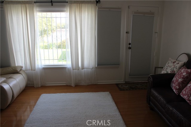 Detail Gallery Image 11 of 49 For 9812 S Denker, Los Angeles,  CA 90047 - 2 Beds | 1 Baths