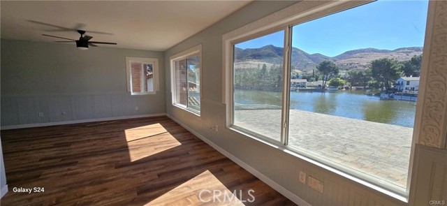 Detail Gallery Image 18 of 36 For 30658 Lakefront Dr, Agoura Hills,  CA 91301 - 4 Beds | 3 Baths