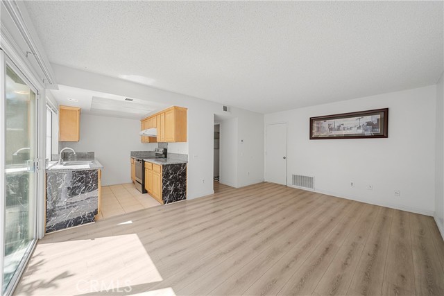 Detail Gallery Image 10 of 42 For 448 N via Pisa, Anaheim,  CA 92806 - 3 Beds | 1/1 Baths