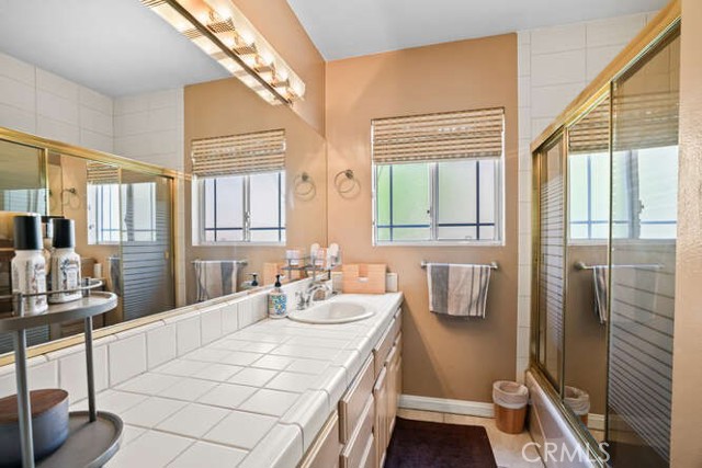 732 Cordova Avenue, Glendale CA: https://media.crmls.org/medias/001d3efa-68d8-46e9-919c-cf9fc743f3f4.jpg