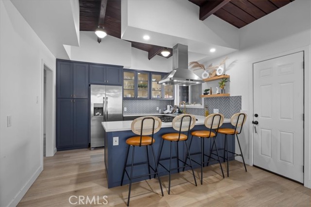 140 E 69th Street, Long Beach CA: https://media.crmls.org/medias/001dba64-5ec2-460f-bfe5-7df7f69504d2.jpg