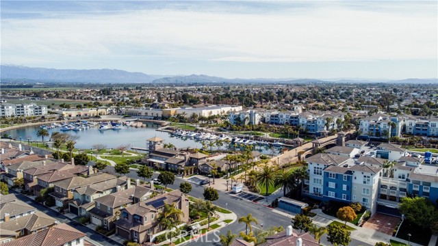 Detail Gallery Image 38 of 38 For 1421 Windshore Way, Oxnard,  CA 93035 - 3 Beds | 2 Baths