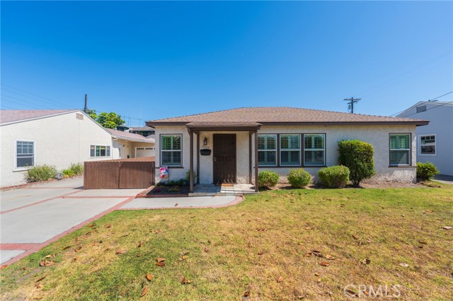2605 Robinson Street, Redondo Beach CA: https://media.crmls.org/medias/001e240b-2d22-4487-a748-77006d8332e5.jpg