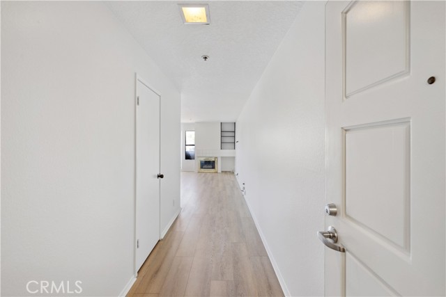 Detail Gallery Image 8 of 12 For 240 Nice Ln #213,  Newport Beach,  CA 92663 - 2 Beds | 1 Baths