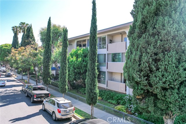 Detail Gallery Image 41 of 49 For 927 N Kings Rd #114,  West Hollywood,  CA 90069 - 1 Beds | 1/1 Baths