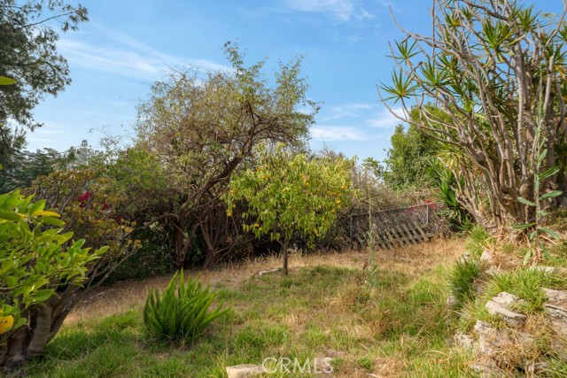 2052 N Alvarado N Street, Los Angeles CA: https://media.crmls.org/medias/001f5894-43c1-47dd-9e8d-b2cf40fdc28a.jpg