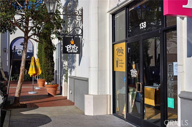 Detail Gallery Image 29 of 33 For 7251 Aura Cir, Huntington Beach,  CA 92647 - 4 Beds | 3/1 Baths