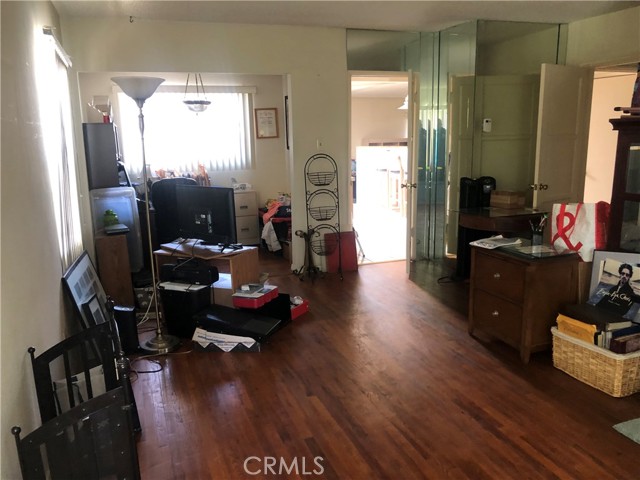 708 W 137th Street, Gardena CA: https://media.crmls.org/medias/001fc6ae-b915-4528-98e7-3eb058a0d475.jpg