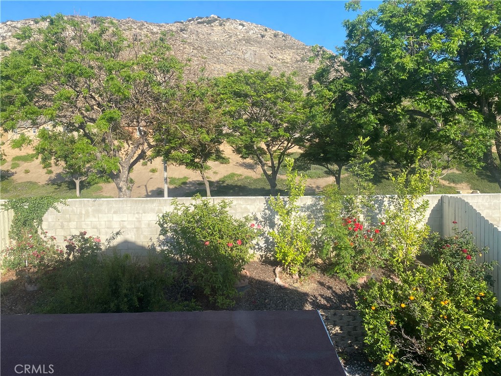 https://media.crmls.org/medias/00208657-a4d3-477b-9bab-d72888f937b7.jpg?preset=X-Large