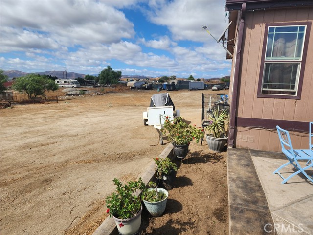 Detail Gallery Image 5 of 13 For 22095 Lukens, Perris,  CA 92570 - 3 Beds | 2 Baths