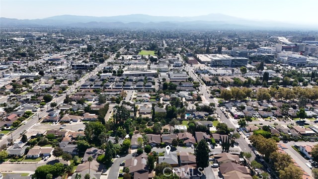 262 S La Linda Drive, Orange CA: https://media.crmls.org/medias/00226cf0-61a5-4861-beab-3150bfb16748.jpg