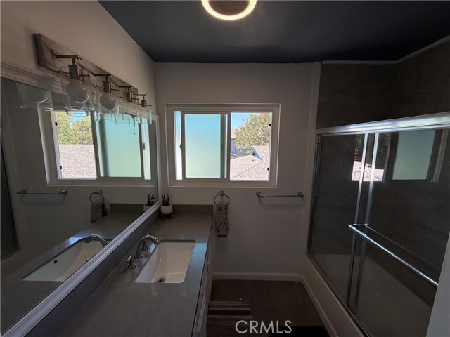 Detail Gallery Image 20 of 36 For 1107 W Memory Ln 17b,  Santa Ana,  CA 92706 - 3 Beds | 1/1 Baths