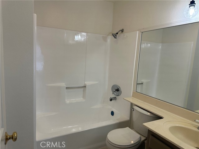 Detail Gallery Image 6 of 16 For 219 E Maple St #6,  Glendale,  CA 91205 - 3 Beds | 2 Baths