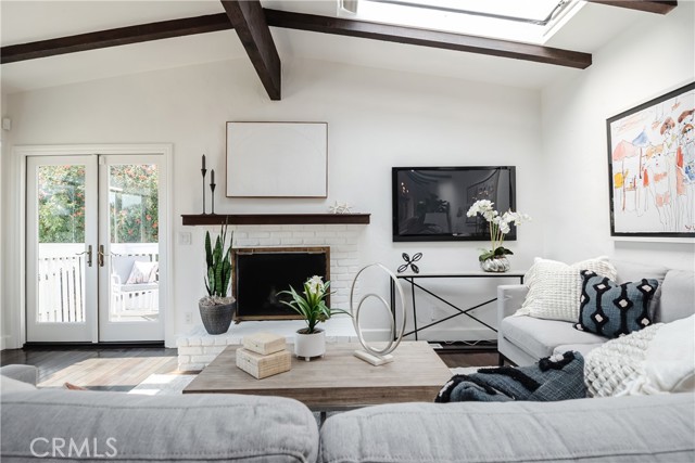 3211 Valley Drive, Manhattan Beach, California 90266, 3 Bedrooms Bedrooms, ,2 BathroomsBathrooms,Residential,Sold,Valley,SB21230612