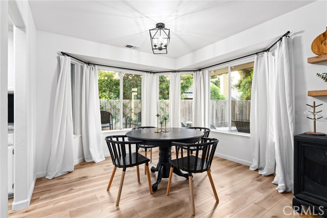 13 Noyo Court, Chico CA: https://media.crmls.org/medias/0025dbf3-1bee-430d-bd03-972190816aa6.jpg