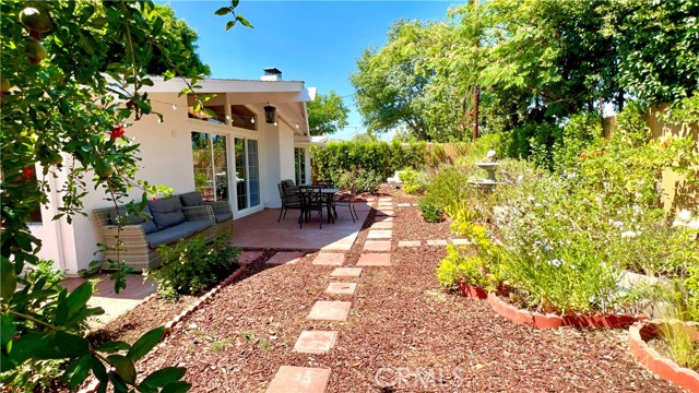 7950 Capistrano Avenue, West Hills CA: https://media.crmls.org/medias/00262939-3049-4613-95fa-00571d28b33b.jpg