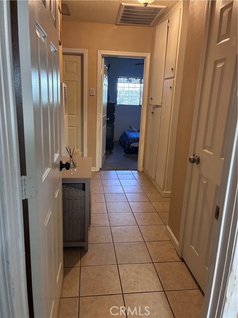 Detail Gallery Image 8 of 24 For 114 S Encina, Rialto,  CA 92376 - 4 Beds | 1 Baths