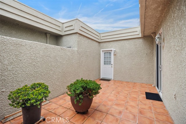 5594 Avenida Sosiega W, Laguna Woods CA: https://media.crmls.org/medias/002724e2-be0f-4645-a091-b2d88f48497f.jpg