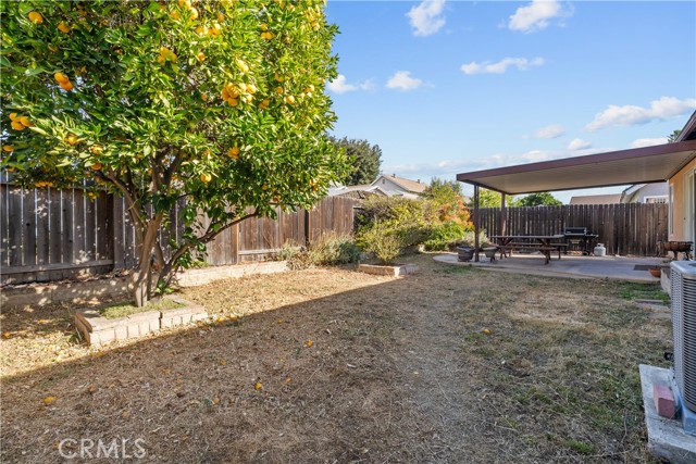 Detail Gallery Image 9 of 11 For 3965 Celia Ct, Simi Valley,  CA 93063 - 3 Beds | 2 Baths