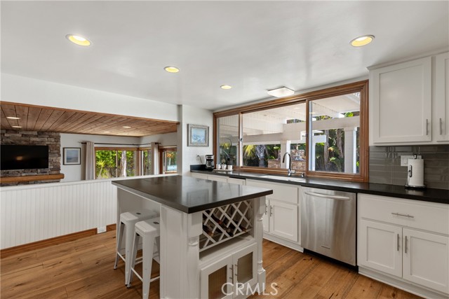 27492 Via Valor, Dana Point CA: https://media.crmls.org/medias/00277ba5-be2a-4c24-a7c5-0e1b9cb3fbf0.jpg