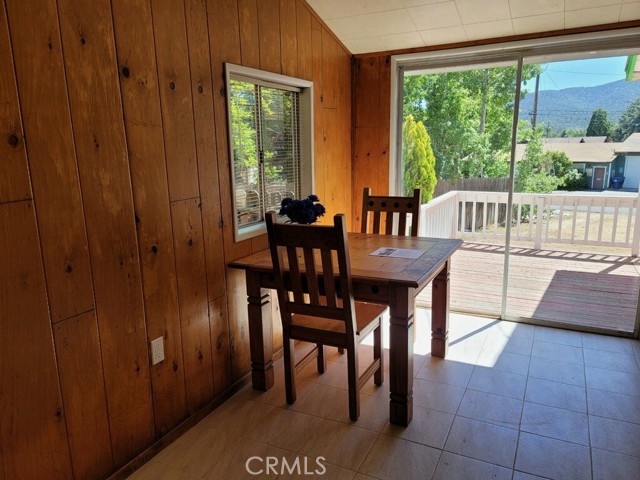 1004 Coldwater Drive, Frazier Park CA: https://media.crmls.org/medias/00278cec-3a95-41d5-8b9d-27a53aba5694.jpg