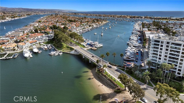 Detail Gallery Image 13 of 13 For 355 via Lido Soud, Newport Beach,  CA 92663 - 3 Beds | 2/1 Baths