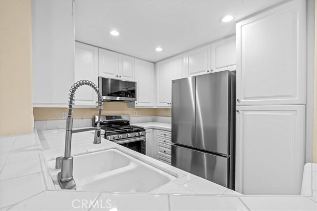 Detail Gallery Image 9 of 32 For 1 Firenze Ct, Newport Coast,  CA 92657 - 2 Beds | 2 Baths