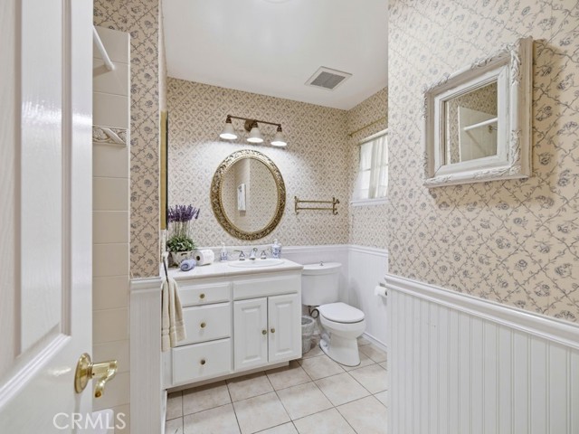 Detail Gallery Image 13 of 26 For 16418 Minnehaha St, Granada Hills,  CA 91344 - 3 Beds | 2 Baths
