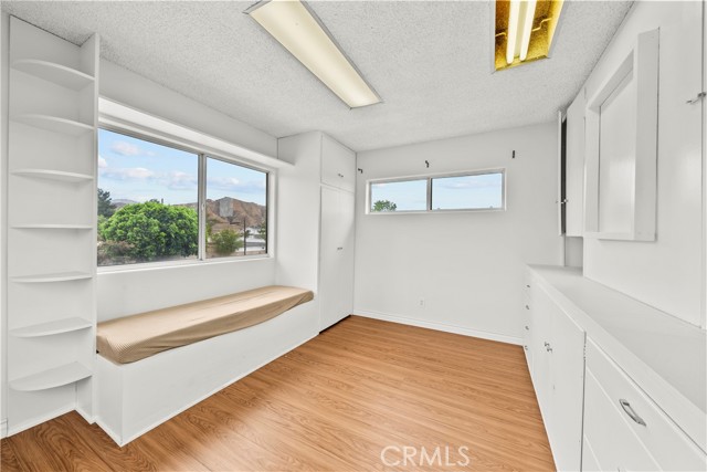 Detail Gallery Image 31 of 36 For 12619 Gladstone Ave, Sylmar,  CA 91342 - 4 Beds | 3 Baths