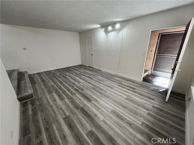 859 S Shenandoah Street, Los Angeles CA: https://media.crmls.org/medias/0027f8a0-5c54-4eeb-88ab-e7643b49a048.jpg