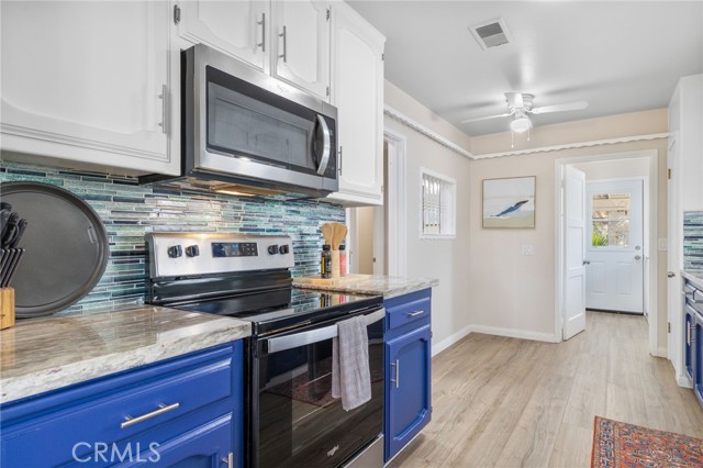 2702 Worthington Avenue, Bakersfield CA: https://media.crmls.org/medias/00283b09-8be8-46bc-ab4a-435b63c71f7a.jpg