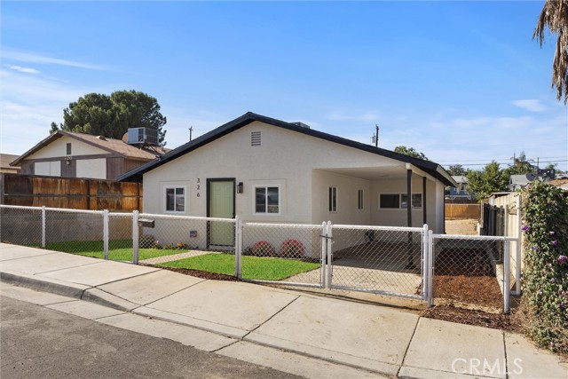 326 Water Street, Bakersfield CA: https://media.crmls.org/medias/0028ad0f-5052-488d-aa32-c048a2433f3c.jpg