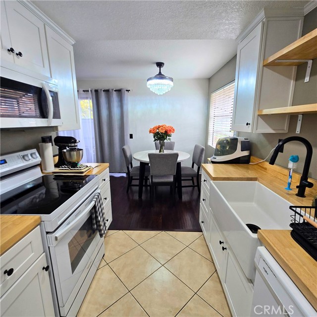 Detail Gallery Image 8 of 15 For 145 S Poplar, Brea,  CA 92821 - 1 Beds | 1 Baths